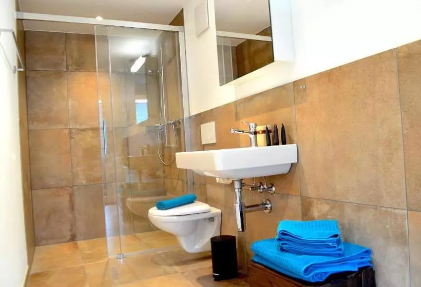 ホテル Guesthouse Meitschi Thun   Contactless Self Check In