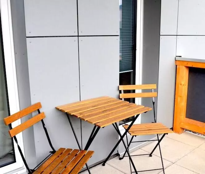 ホテル Guesthouse Meitschi Thun   Contactless Self Check In