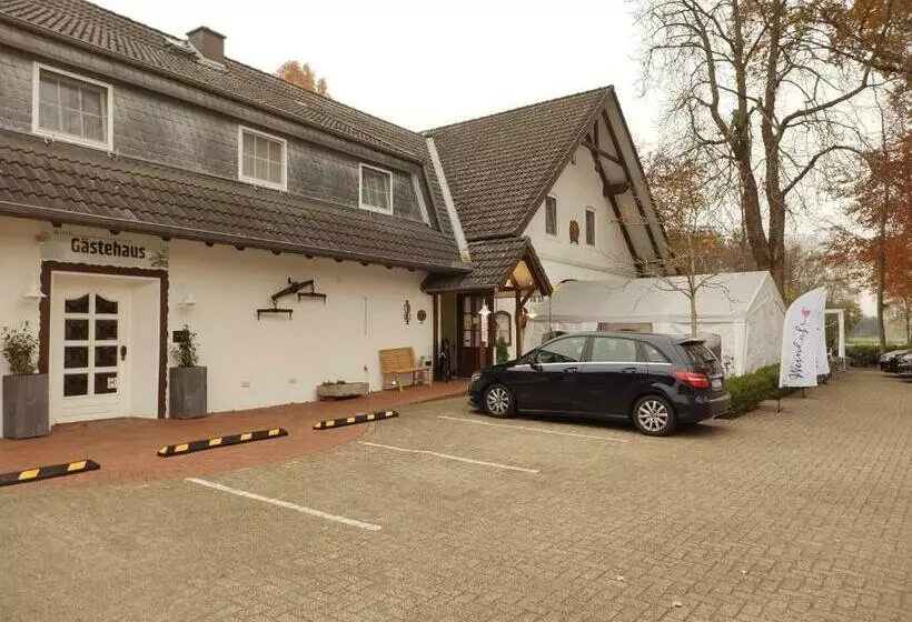 Hotelli Weinhof Groß Mackenstedt