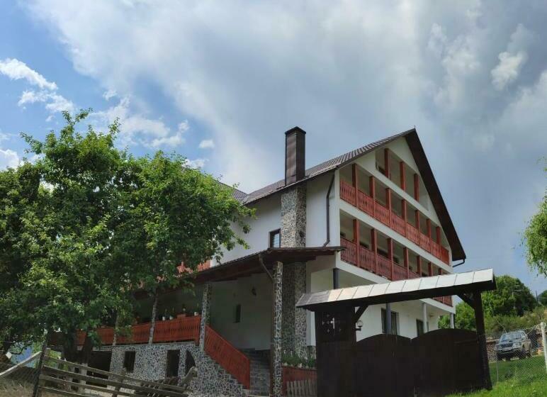 پانسیون Casa De Vacanță Perla Colibitei
