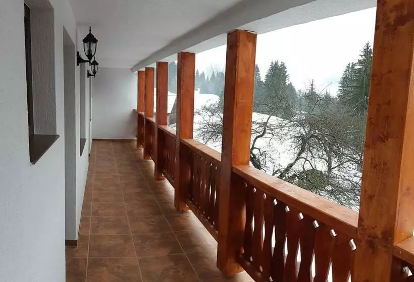 Majatalo Casa De Vacanță Perla Colibitei