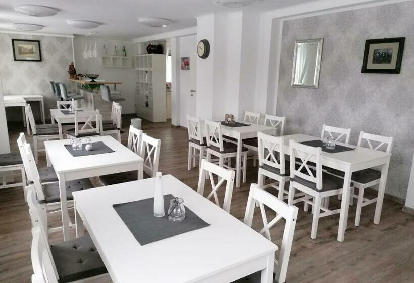 Pension Unikum Waldheim