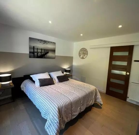 Aamiaismajoitus (B&B) Chambre Avec Salle De Bain Privée De La Canopée De Mios