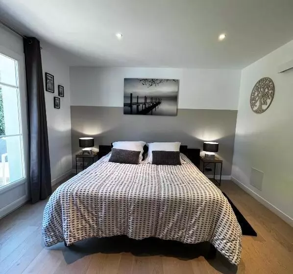 Aamiaismajoitus (B&B) Chambre Avec Salle De Bain Privée De La Canopée De Mios