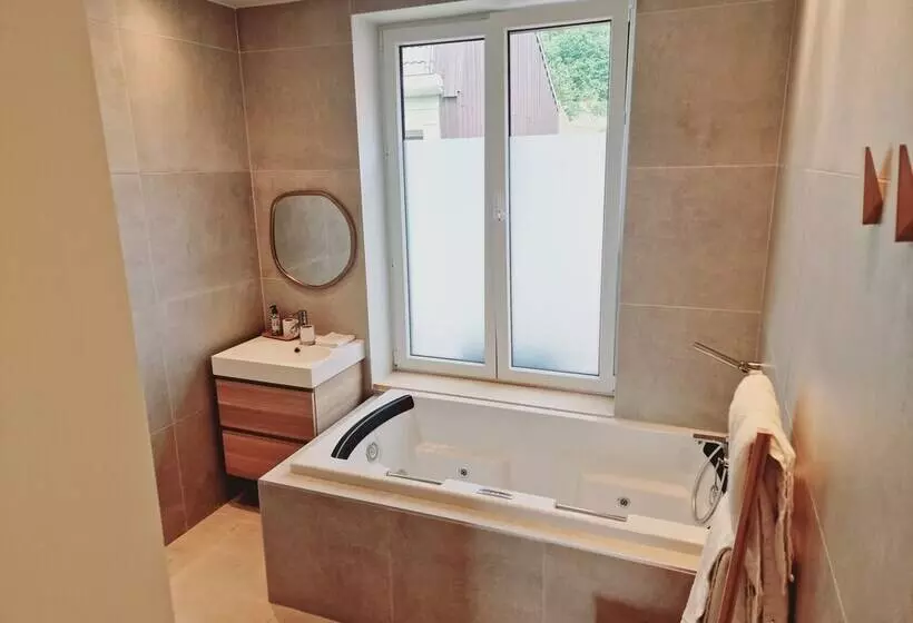 Aamiaismajoitus (B&B) Fáilte Muur