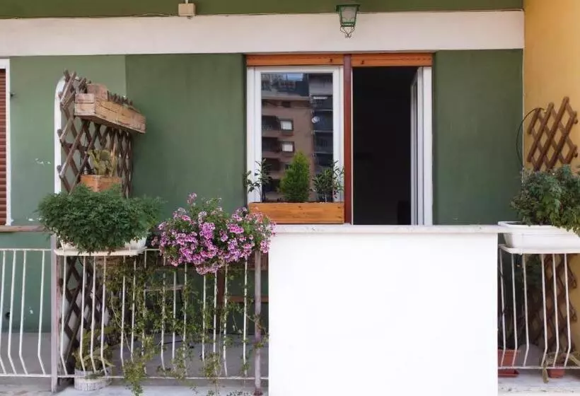 پانسیون Magicalroom