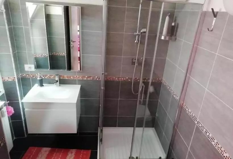 پانسیون Magicalroom