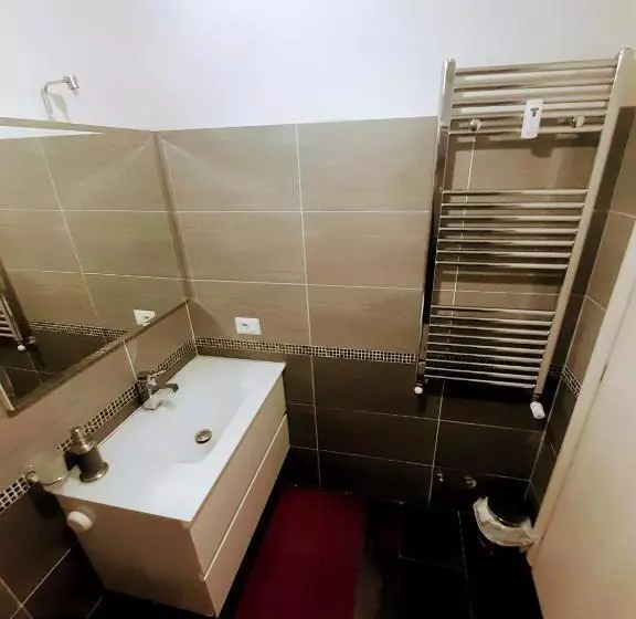 پانسیون Magicalroom