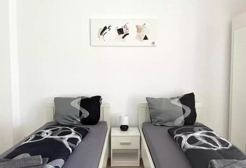Zentrale Zweibettzimmer Für Monteure I Home2share