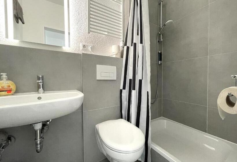 Zentrale Zweibettzimmer Für Monteure I Home2share