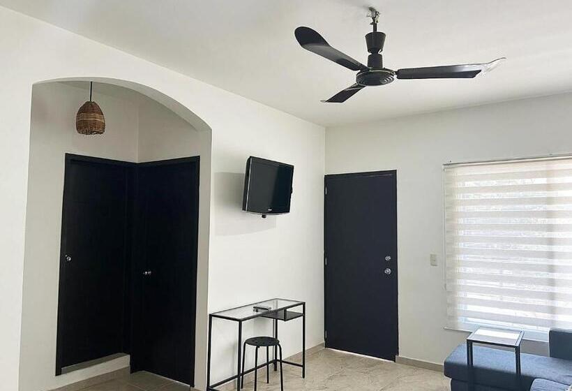 هتل La Aurora Puerto Escondido