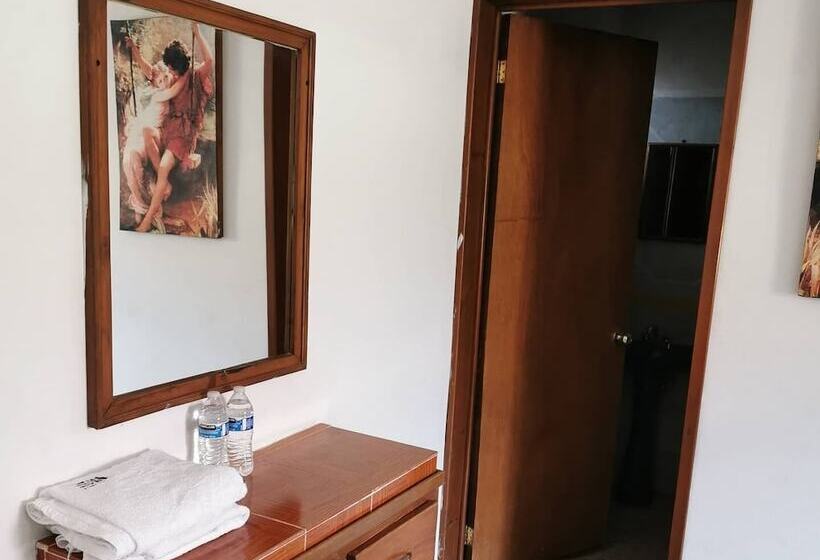 فندق Posadas Ocampo Rotamundos