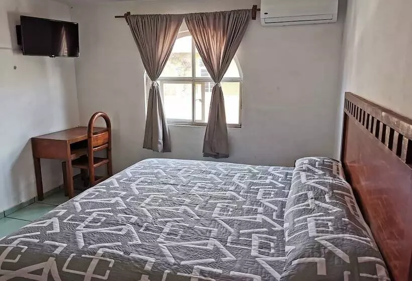 Hotelli Posadas Ocampo Rotamundos