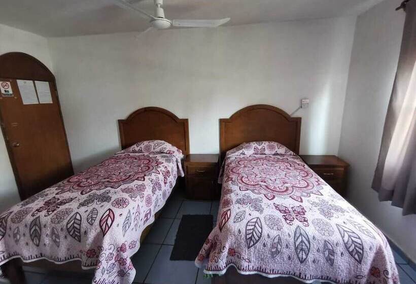 فندق Posadas Ocampo Rotamundos