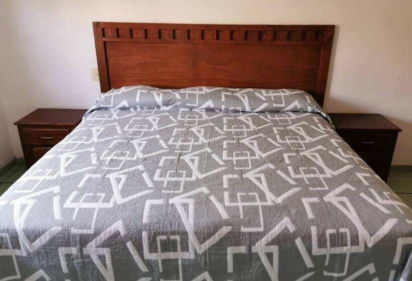 فندق Posadas Ocampo Rotamundos