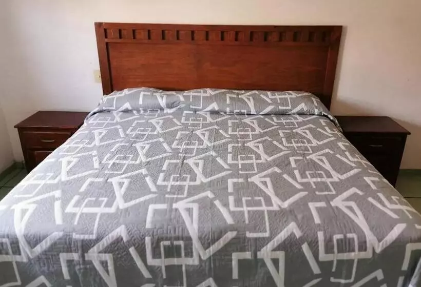 Hotelli Posadas Ocampo Rotamundos