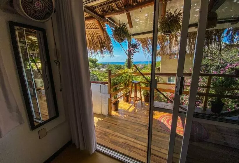 ホテル Shaka House
