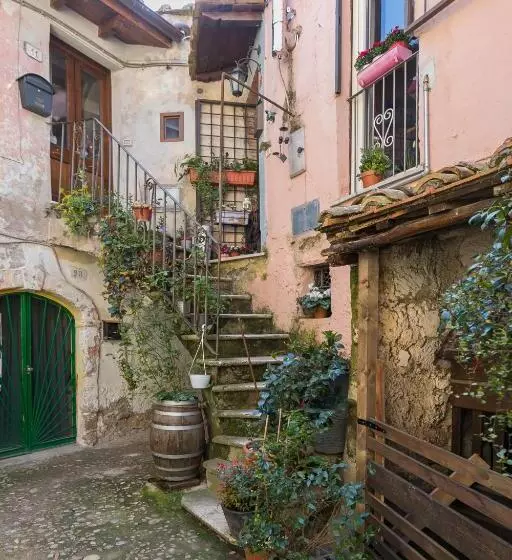 Majatalo Opera Suites   Il Sentiero Della Felicità