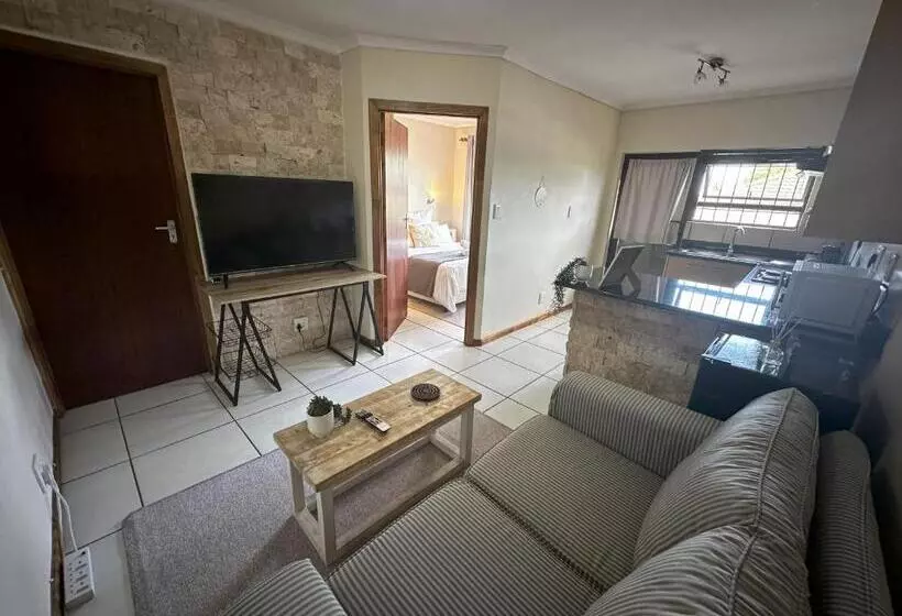 پانسیون The Hide On Devereux