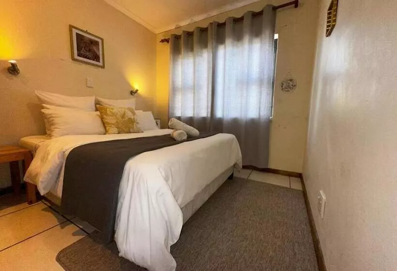 پانسیون The Hide On Devereux