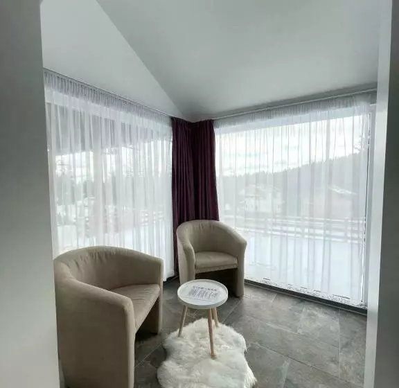 Red Family Apartments