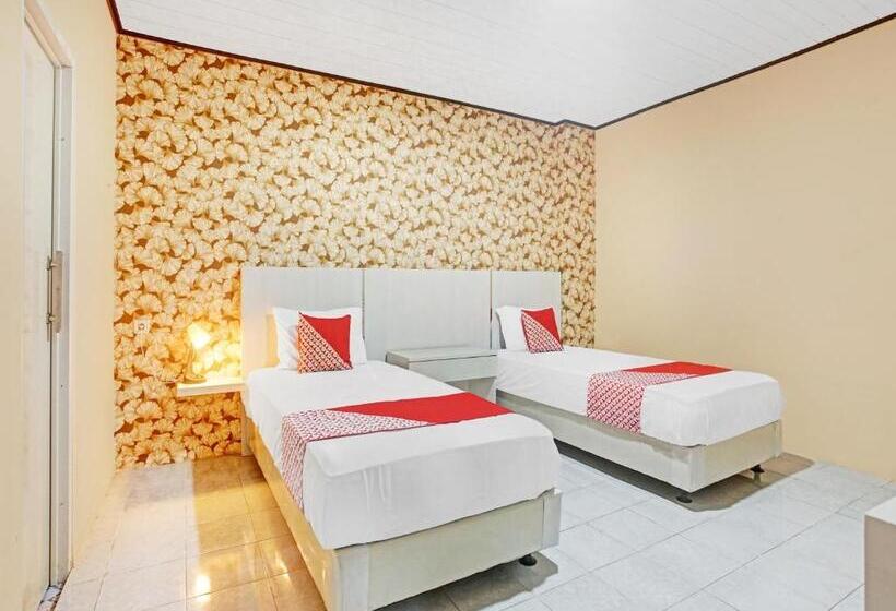 호텔 Oyo 90399 Box House