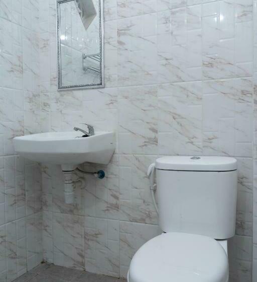 בית מלון כפרי Padma Tangerang