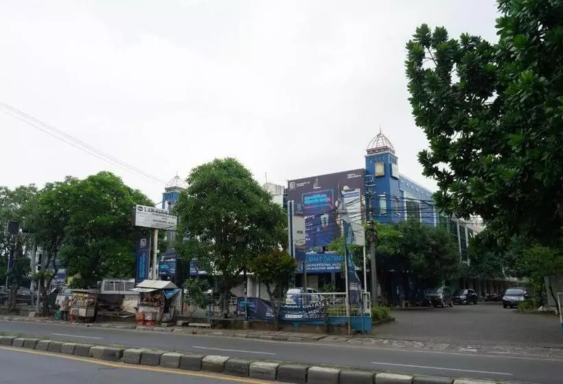 Hotelli Padma Tangerang