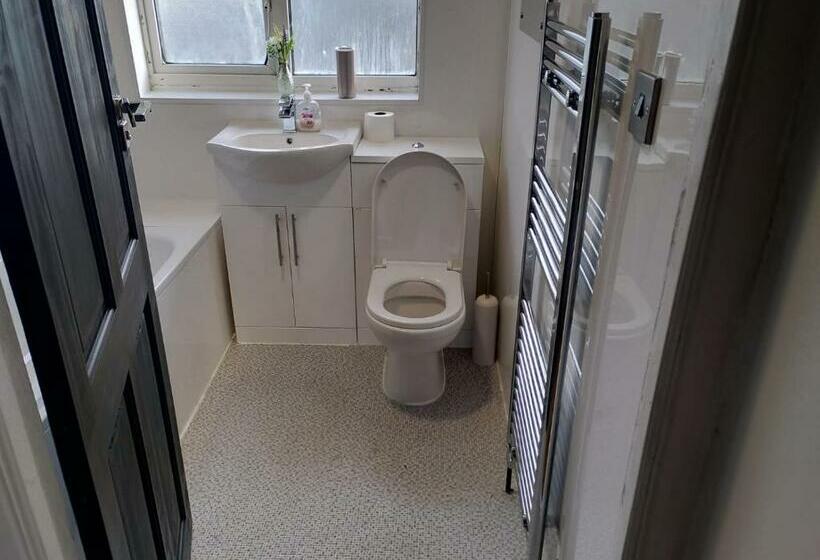 Majatalo 1st Angel Accommodation