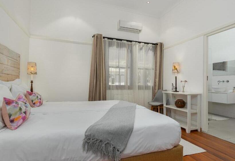 بنسيون Abbotts Hill