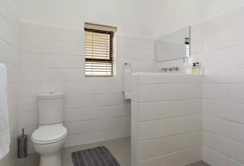 Majatalo Abbotts Hill