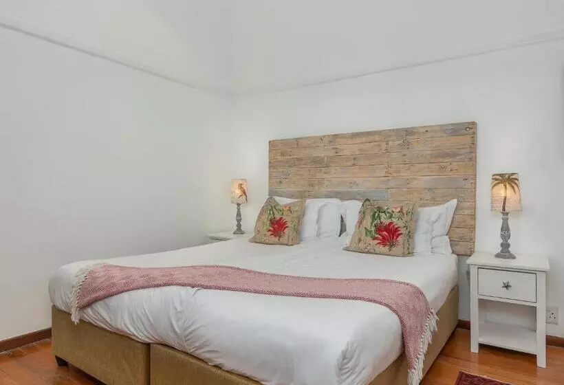 Majatalo Abbotts Hill