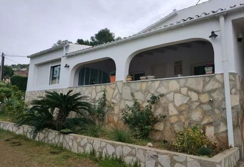 پانسیون Villa  Vista Javea   Home Away From Home