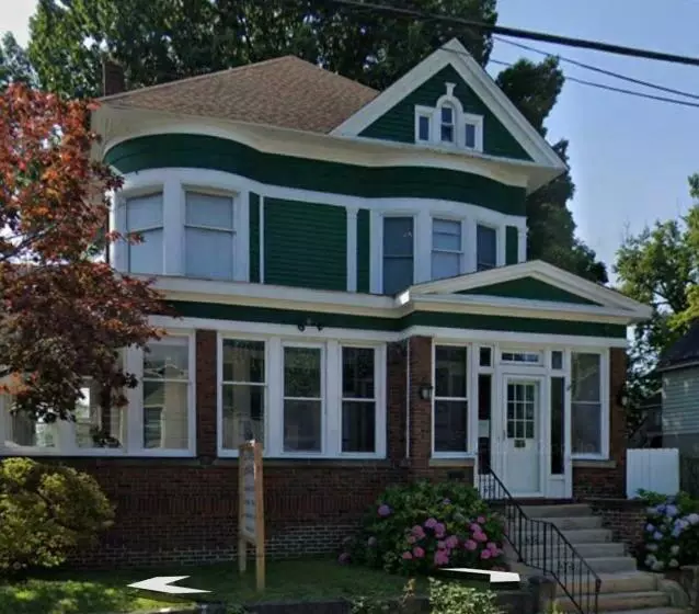 تختخواب و صبحانه 5 Star Victorian Mansion Downtown No Locals
