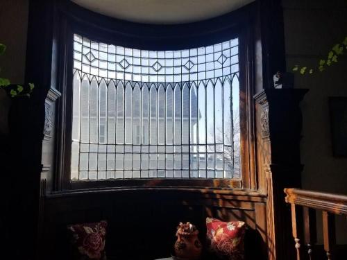 مبيت وإفطار 5 Star Victorian Mansion Downtown No Locals