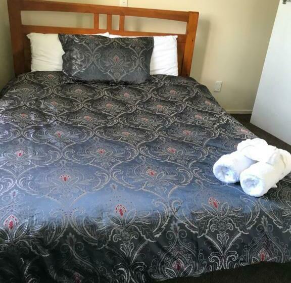 ベッドアンドブレックファースト Horseinaround