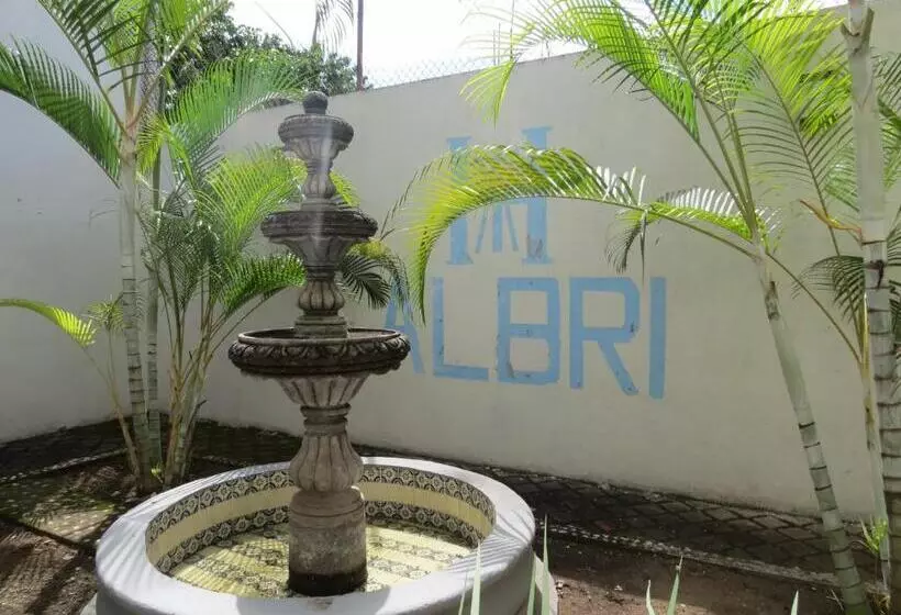 Hotelli Albri By Rotamundos