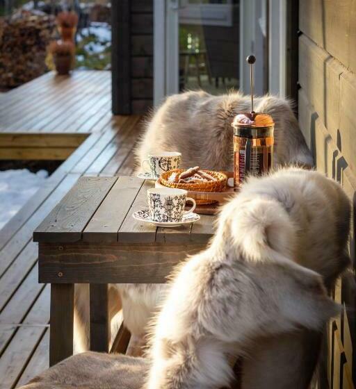 پانسیون Foxfires Mini Boutique