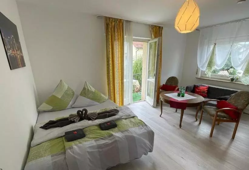 Majatalo Haus Mit Herz Und Garten