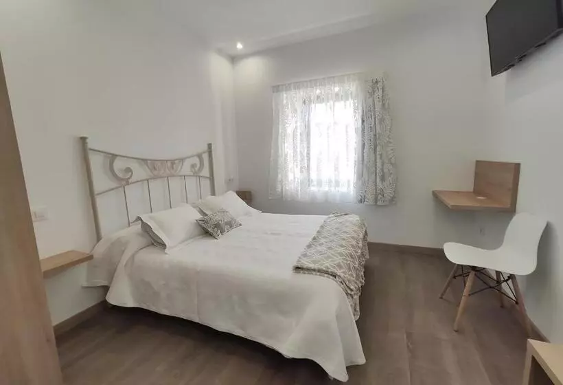 Majatalo Hostal óleo Auto Check In