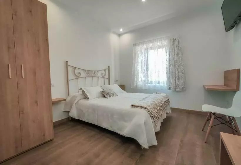 Majatalo Hostal óleo Auto Check In