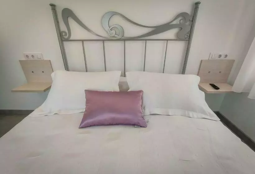 Majatalo Hostal óleo Auto Check In