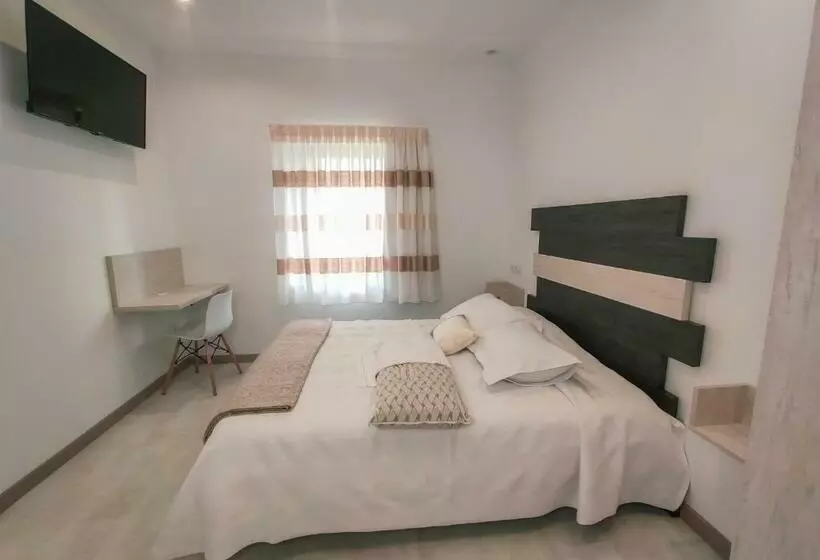 Majatalo Hostal óleo Auto Check In