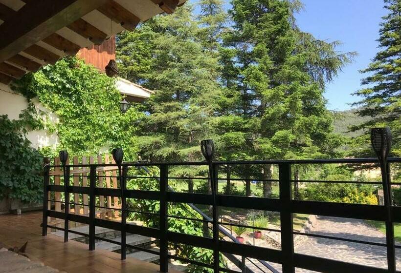 Bed and Breakfast Els Avets De La Muga
