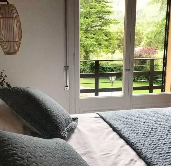 Aamiaismajoitus (B&B) Els Avets De La Muga