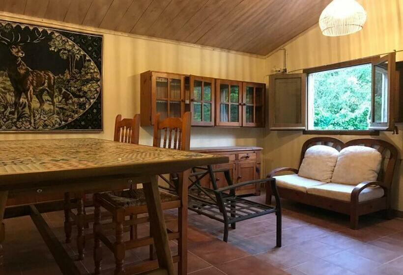 Bed and Breakfast Els Avets De La Muga