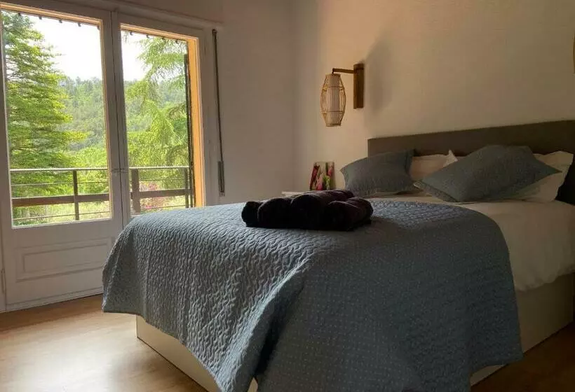 Aamiaismajoitus (B&B) Els Avets De La Muga