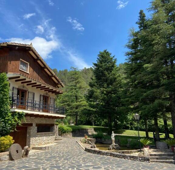 Bed and Breakfast Els Avets De La Muga