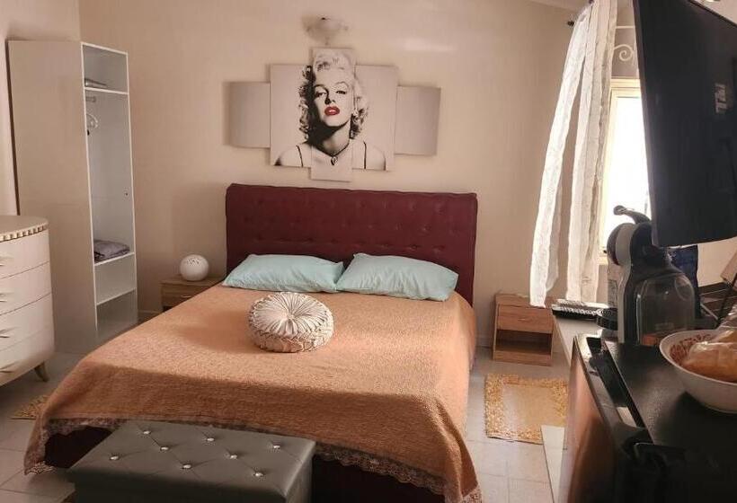 تختخواب و صبحانه La Nuova Hera