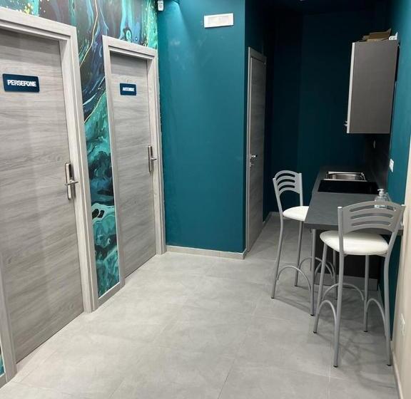 تختخواب و صبحانه La Nuova Hera